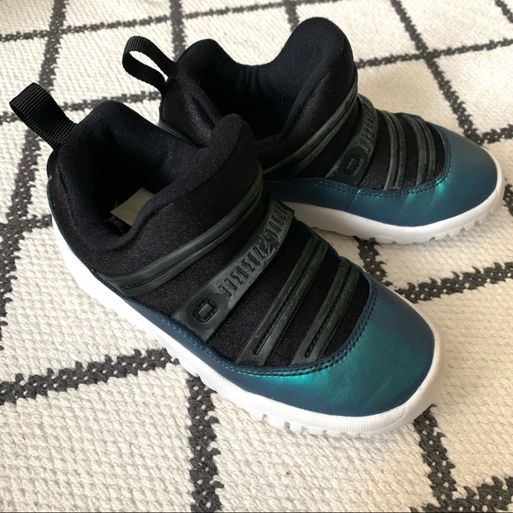 Jordan 11 Retro Little Flex PS 'Black Iridescent' 10 toddler - Picture 3 of 7